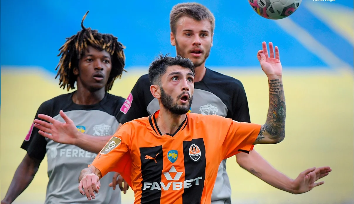 Іван Нестеренко вистрибнув з-за спин у вирішальний момент / ФК Шахтар