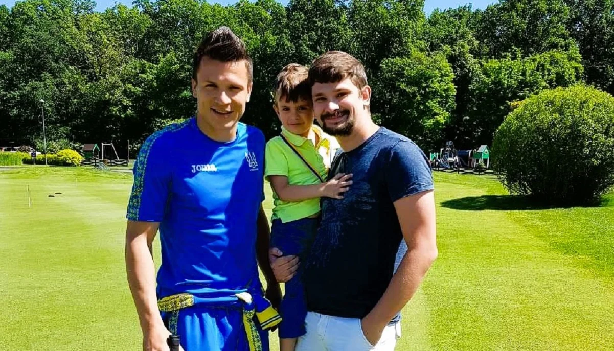 Дмитро Кукуруза із сином та Євгеном Коноплянкою / Facebook