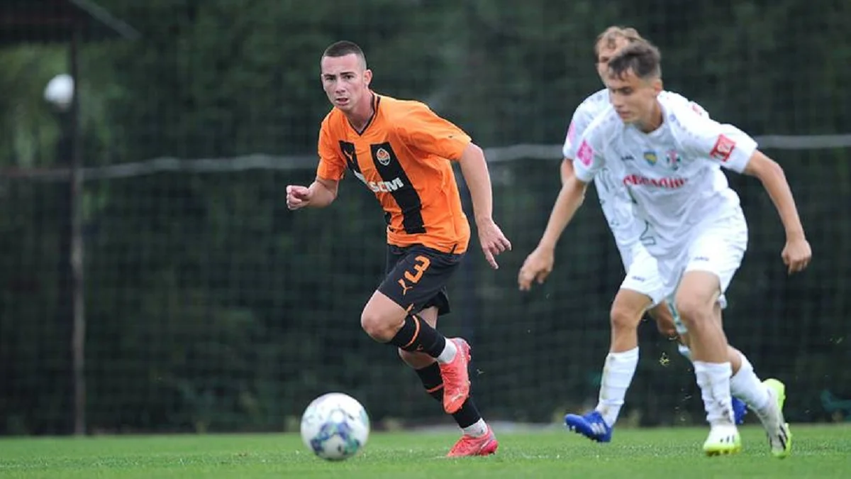 Александр Роспутько (слева) / ФК Шахтер