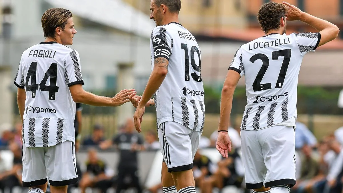 Фаджиоли, Бонуччи и Локателли / Getty Images