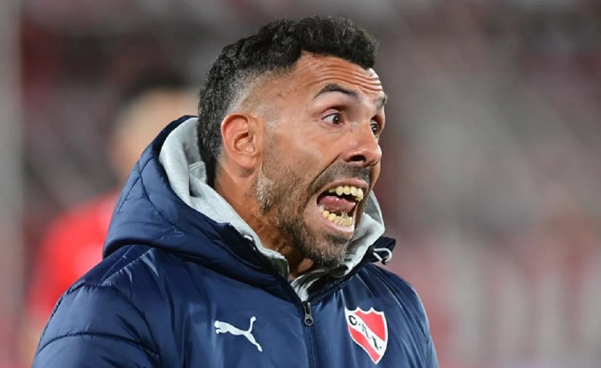 Карлос Тевес / Ole