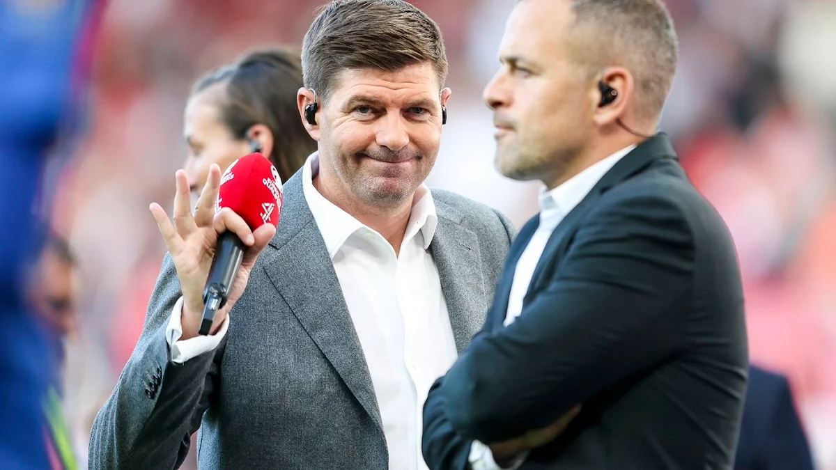 Стивен Джеррард (слева) / Sky Sports