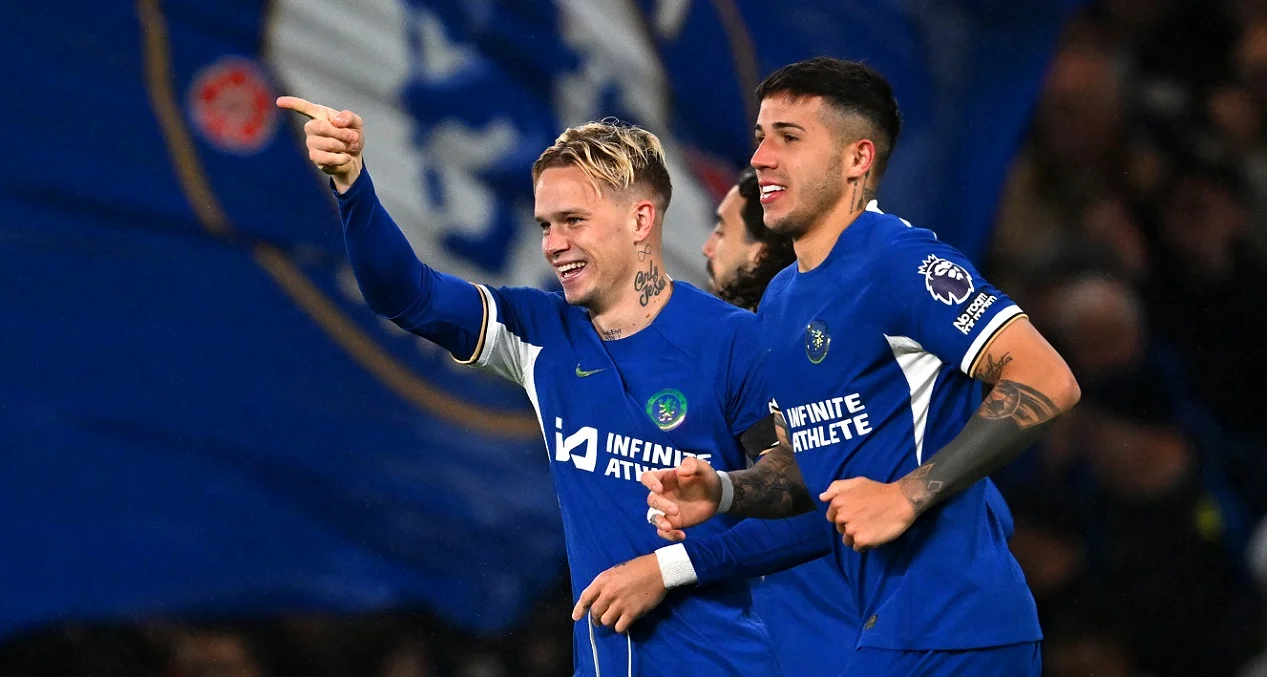 Мудрик и Энцо / Getty Images