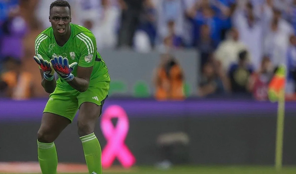 Едуар Менді