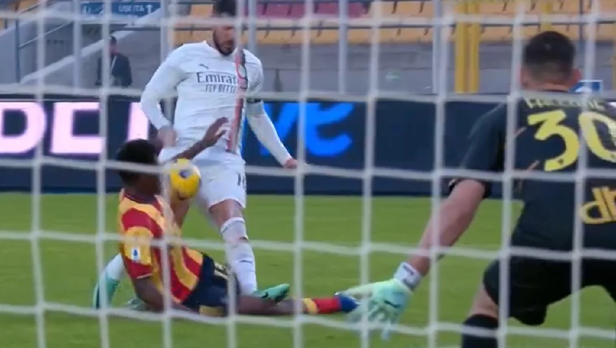 Лечче – Милан – 2:2 / Стоп-кадр из трансляции