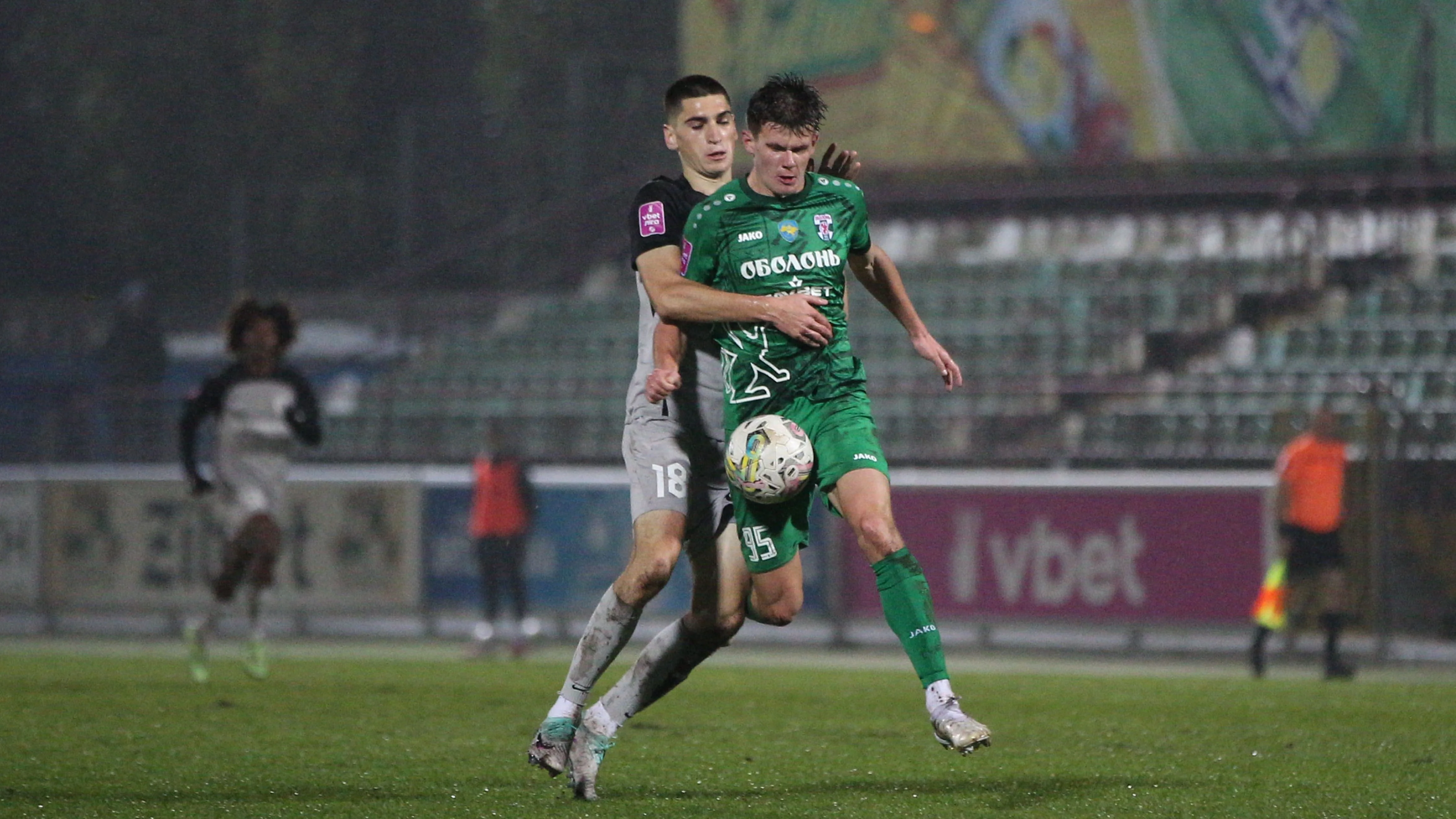 Краснопір в обіймах Павлюка / ФК Оболонь