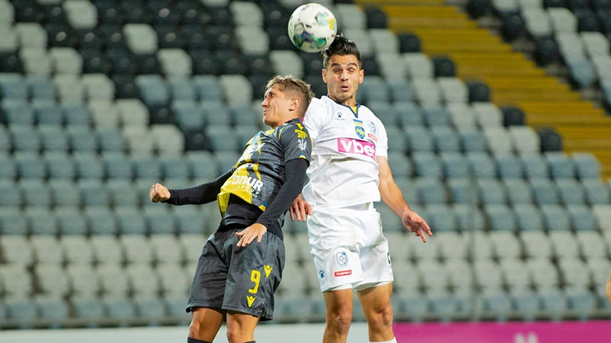 Чорноморець – Рух – 2:3 – відео голів та огляд матчу