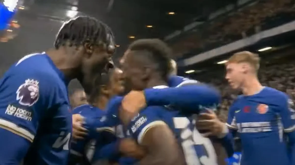 Гравці "синіх" / скріншот з трансляції