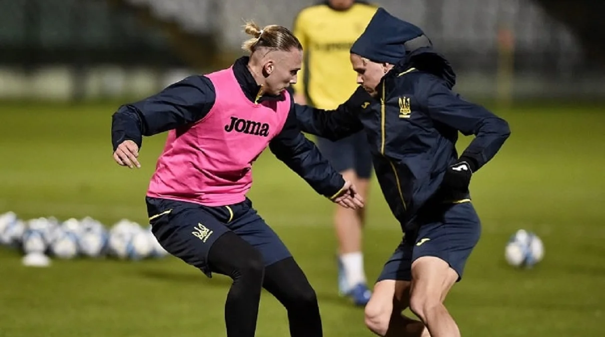 Таловеров против Мудрика / Фото Павла Кубанова