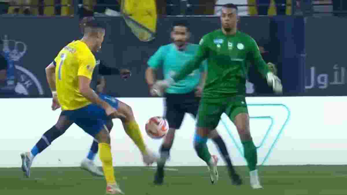 Гол Роналду з 30 метрів у відеоогляді матчу Аль-Наср – Аль-Ахдуд – 3:0