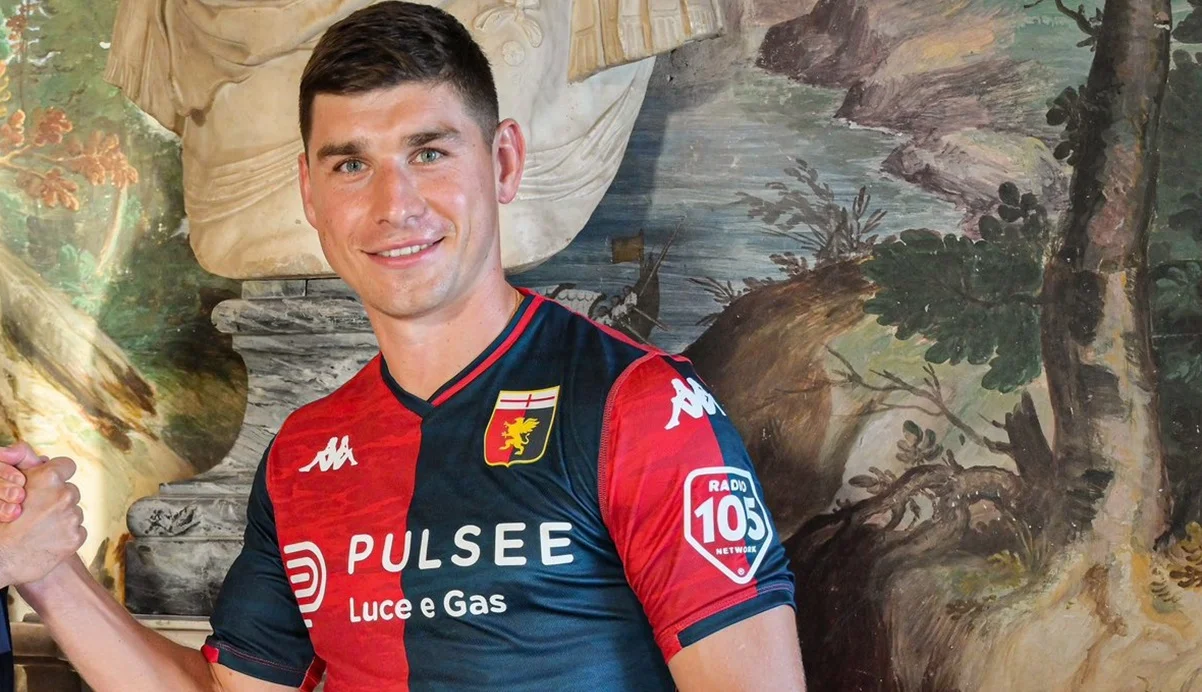 Руслан Малиновский / фото: ФК Дженоа