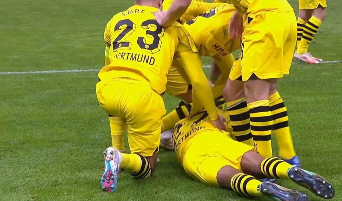 Борусія Д в плей-офф ЛЧ