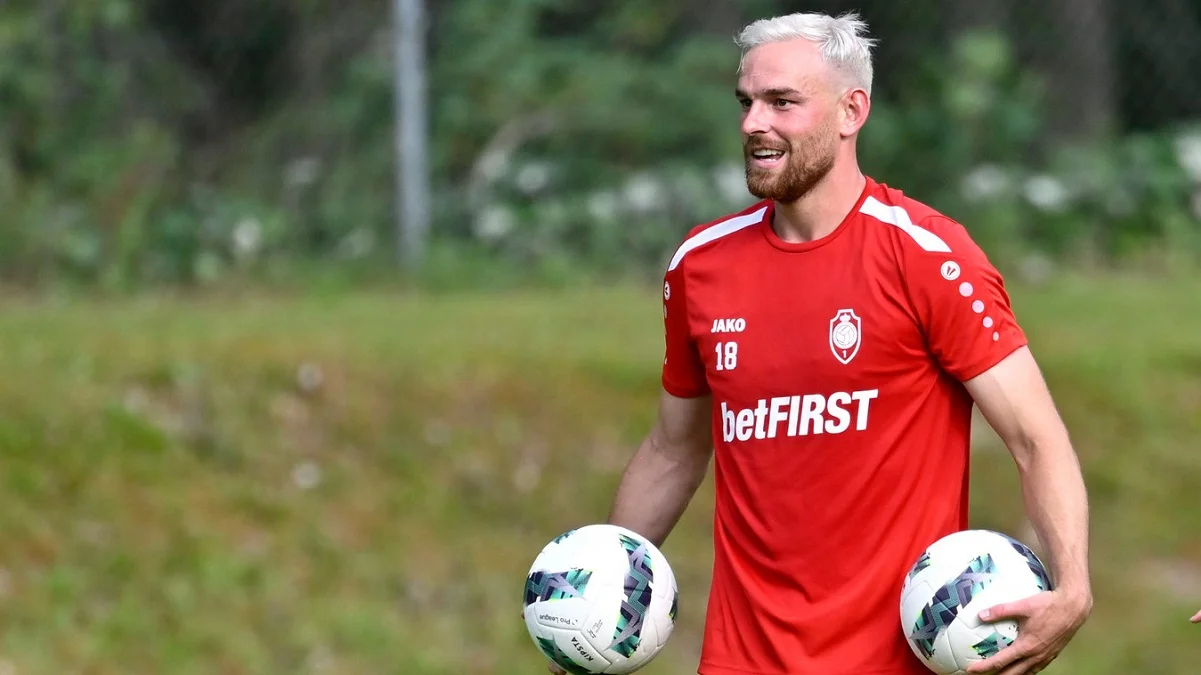 Винсент Янссен / Photo mews