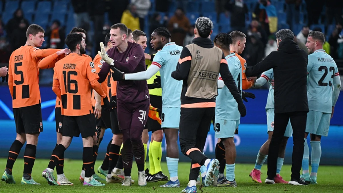 Дмитро Різник (в центрі) / ФК Шахтар