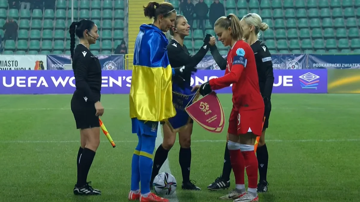 Україна – Польща – 0:1 / Стоп-кадр з відео