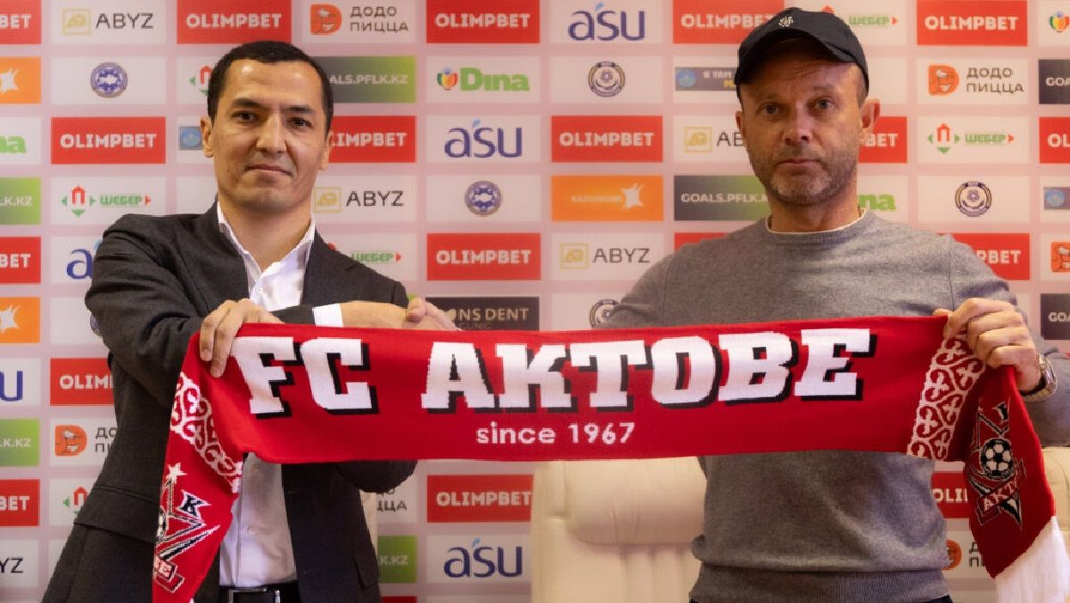 Дмитро Парфьонов (праворуч) / ФК Актобе