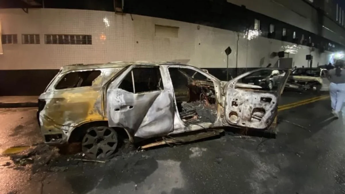 Автомобиль нападающего Сантоса – Мендосы / фото: Giovana Duarte