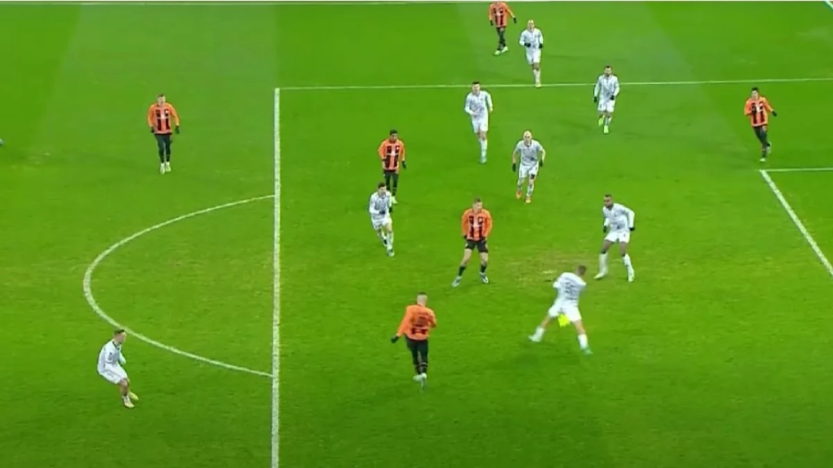 Епізод, за який Монзуль призначила пенальті у ворота Вереса / скріншот