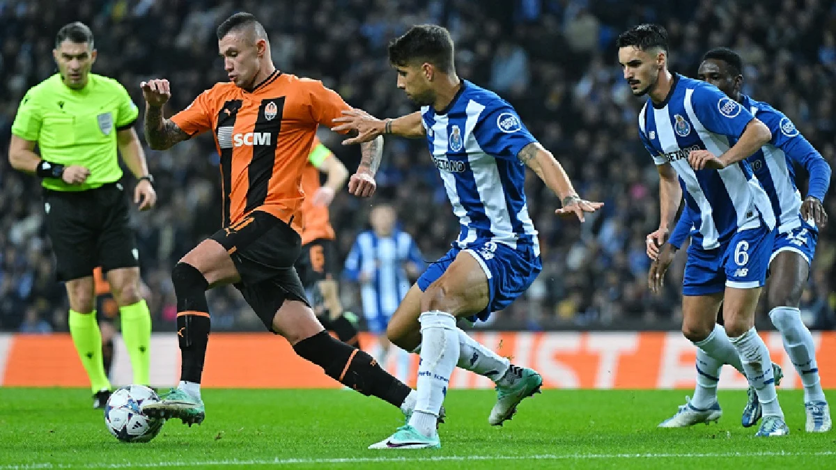 Стивен Эустакио (справа) / ФК Шахтер