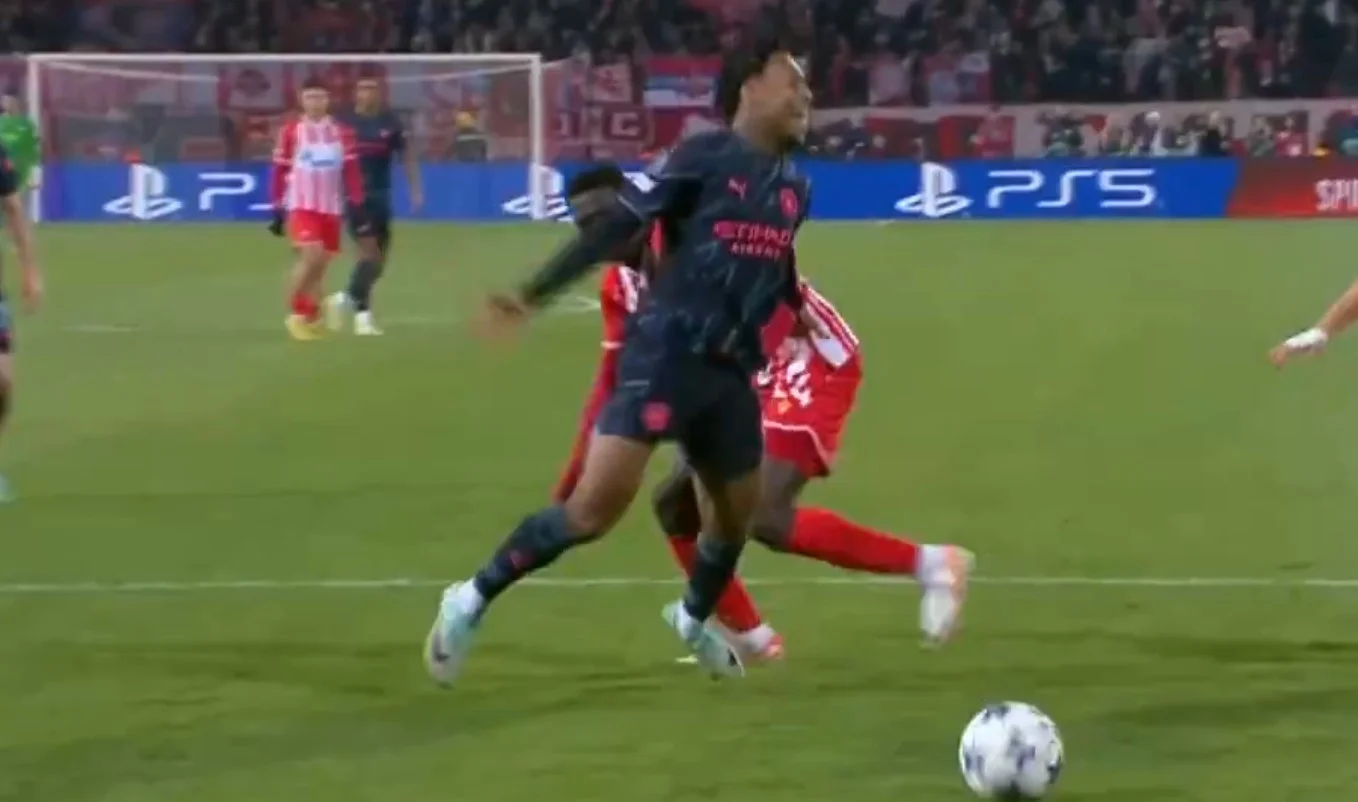 Хэмилтон дорисовывает пенальти