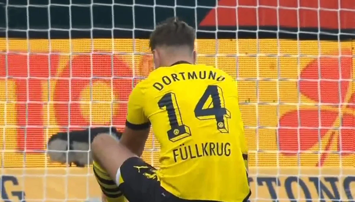 Аугсбург – Боруссия Д – 1:1 / Стоп-кадр из видео