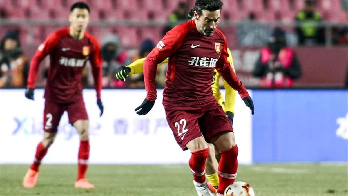 Есекієль Лавессі / Pro Shots