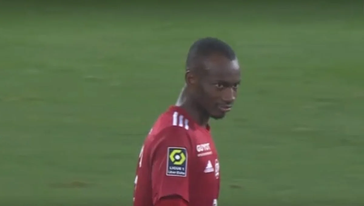 Каморі Думбія / Megogo