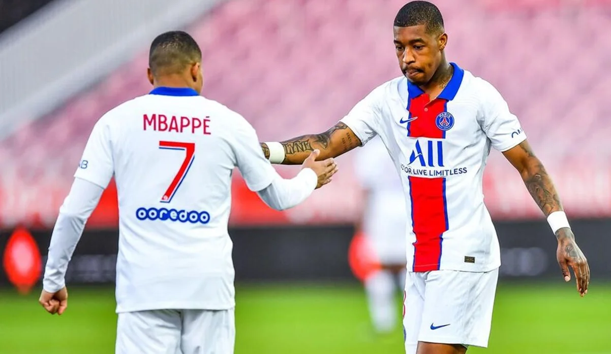 Мбаппе и Кимпембе / фото: LP/Baptiste Fernandez