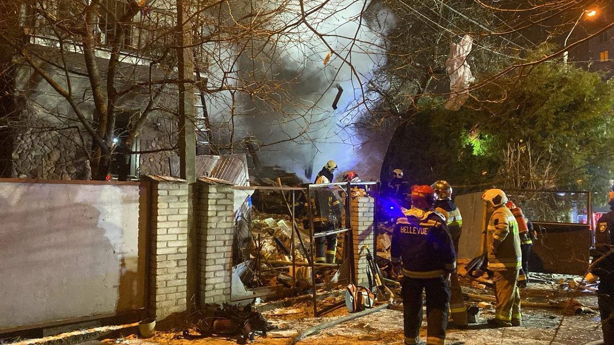 Последствия взрыва во Львове / ГСЧС