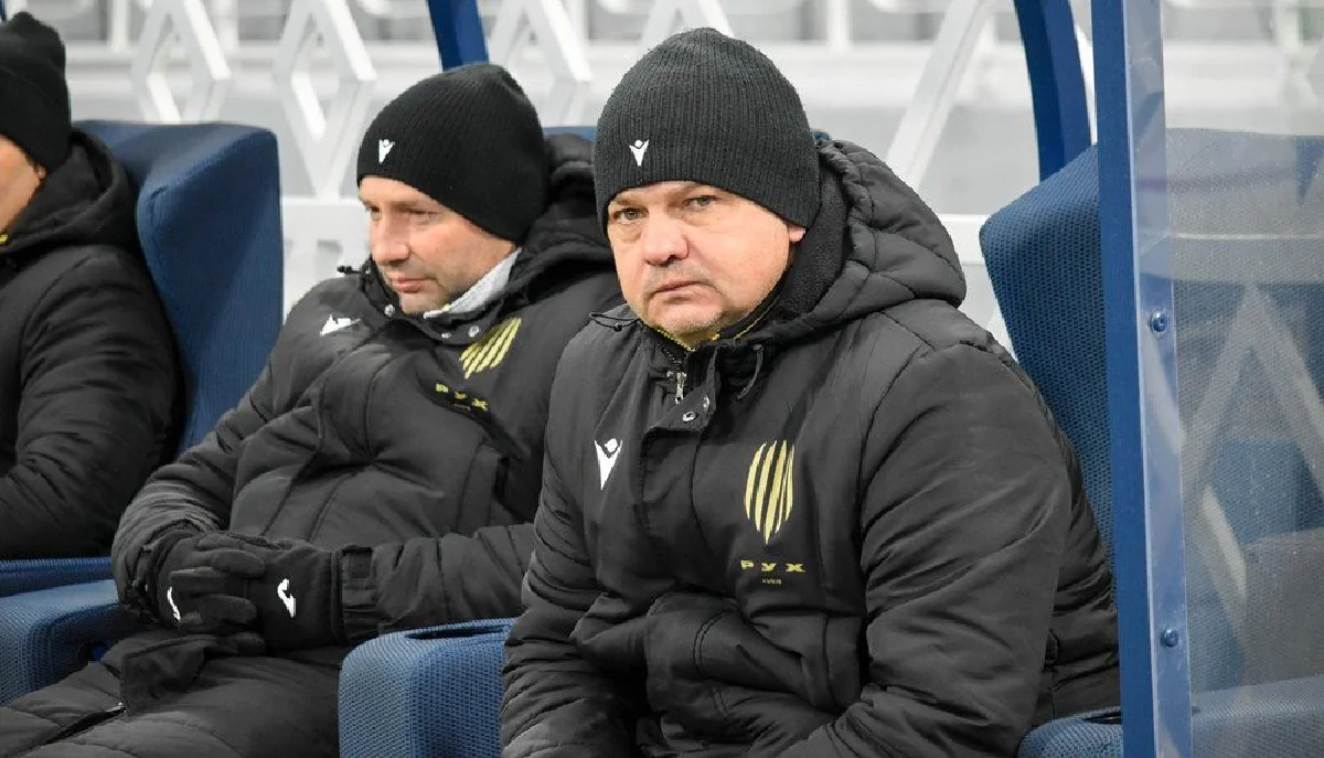 Виталий Пономарев (справа) / ФК Рух