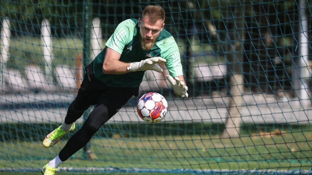 Богдан Сарнавский / Brave GK