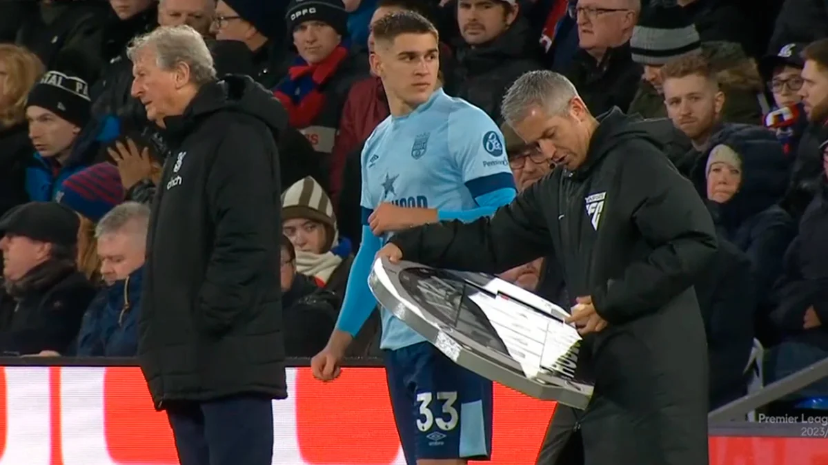 Егор Ярмолюк снова вышел на замену в АПЛ / скриншот из трансляции Setanta Sports