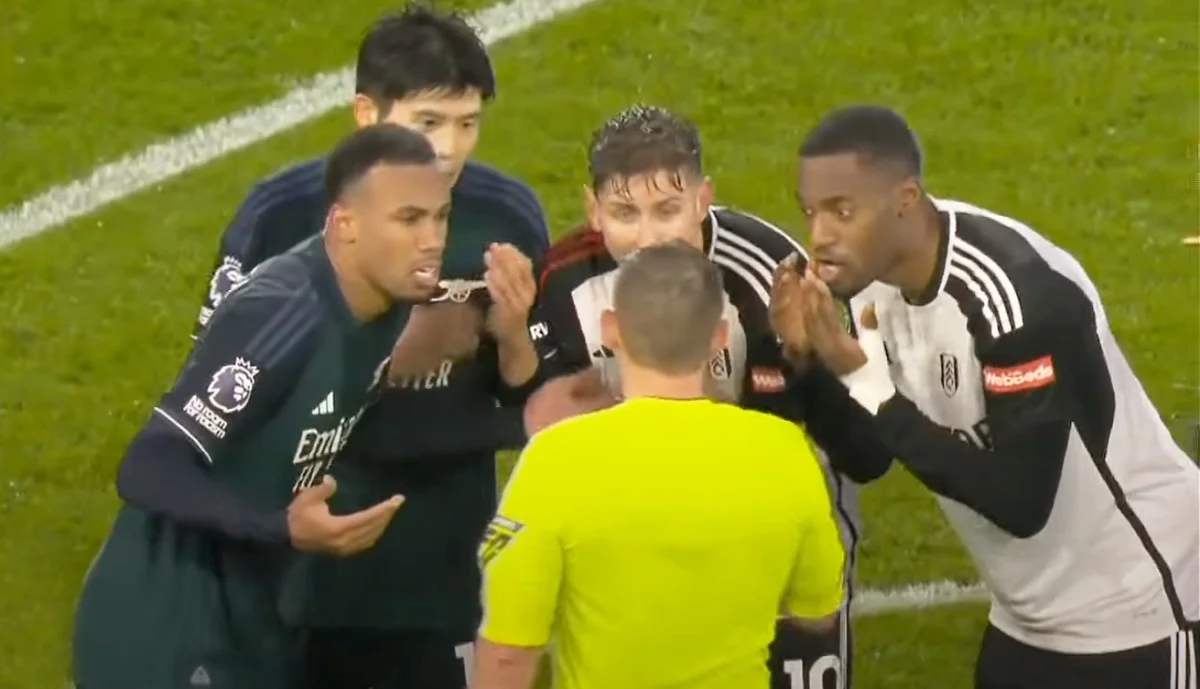 Фулхэм – Арсенал – 2:1 / Стоп-кадр из видео