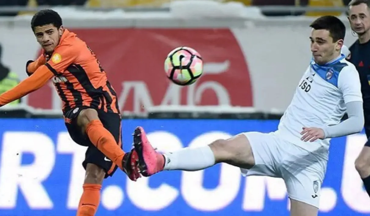 Месхи против Тайсона / Фото из открытых источников