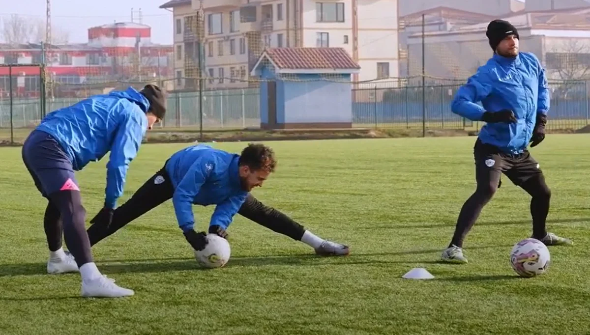 Минай / Стоп-кадр з відео