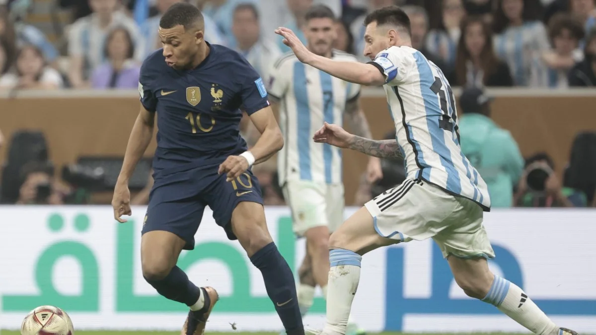 Мбаппе и Месси / EFE