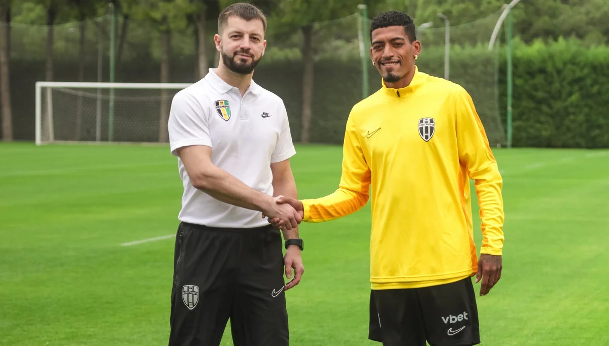 Кледсон Карвалью Де (праворуч) / ФК Олександрія