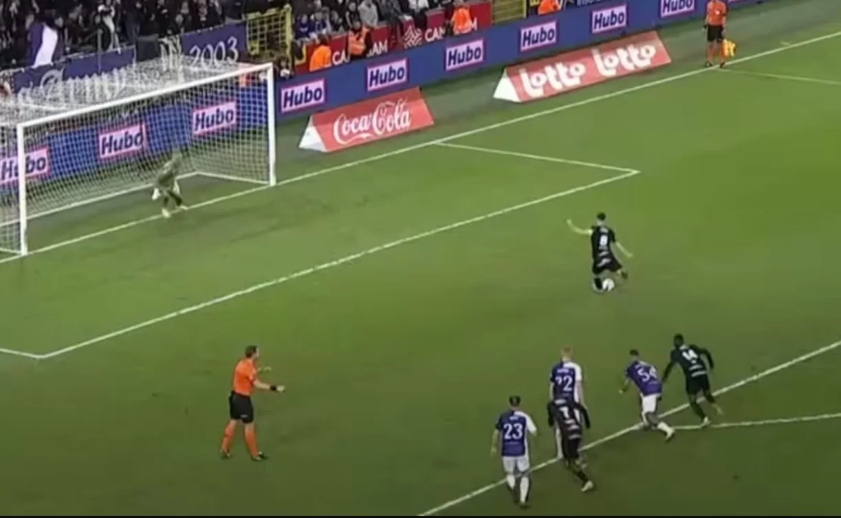 Андерлехт – Генк / Скрин