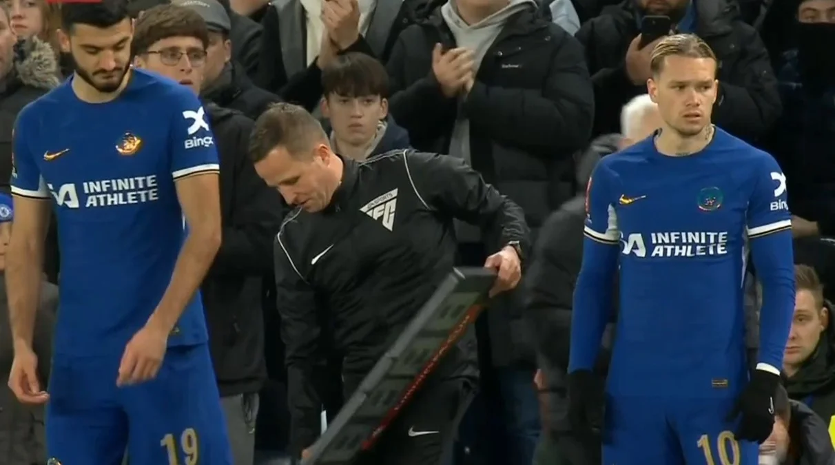 Мудрик вышел на смену