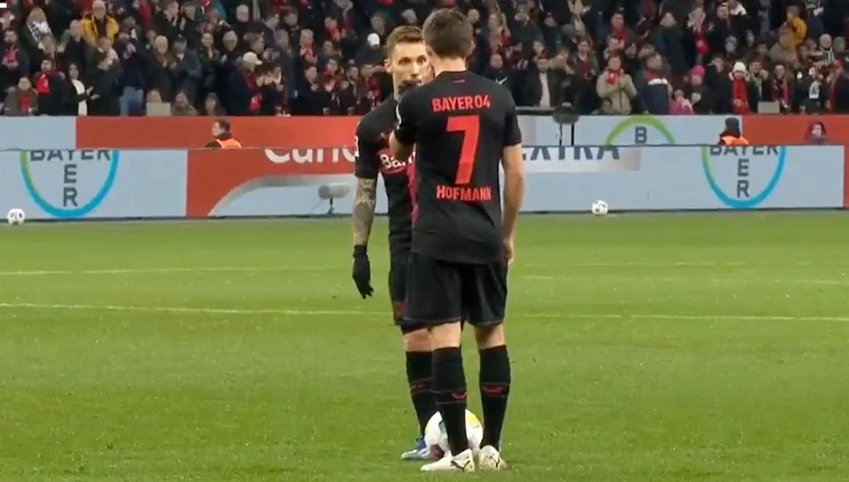 Байер / Стоп-кадр из видео