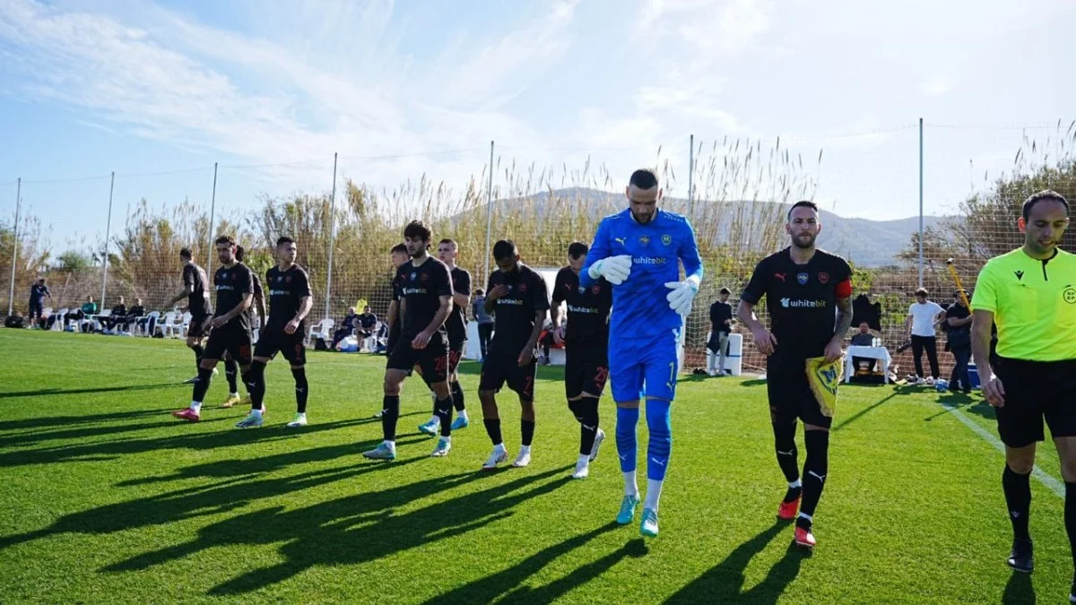 Игроки Металлиста 1925 / фото: ФК Металлист 1925