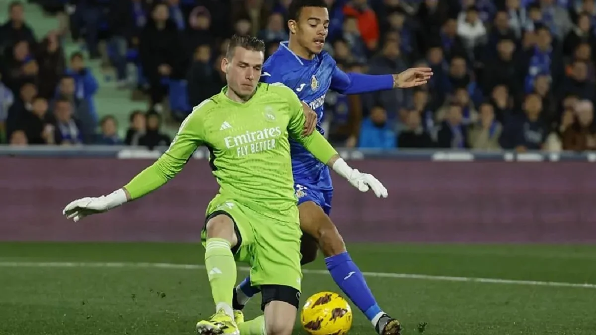 Лунин провел хороший матч / EFE