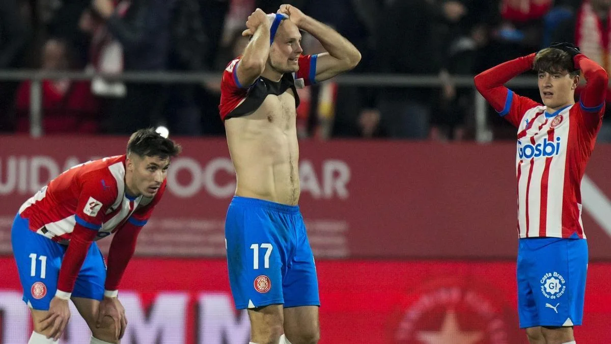 Дейлі Блінд не зіграє у матчі Реал – Жирона / EFE