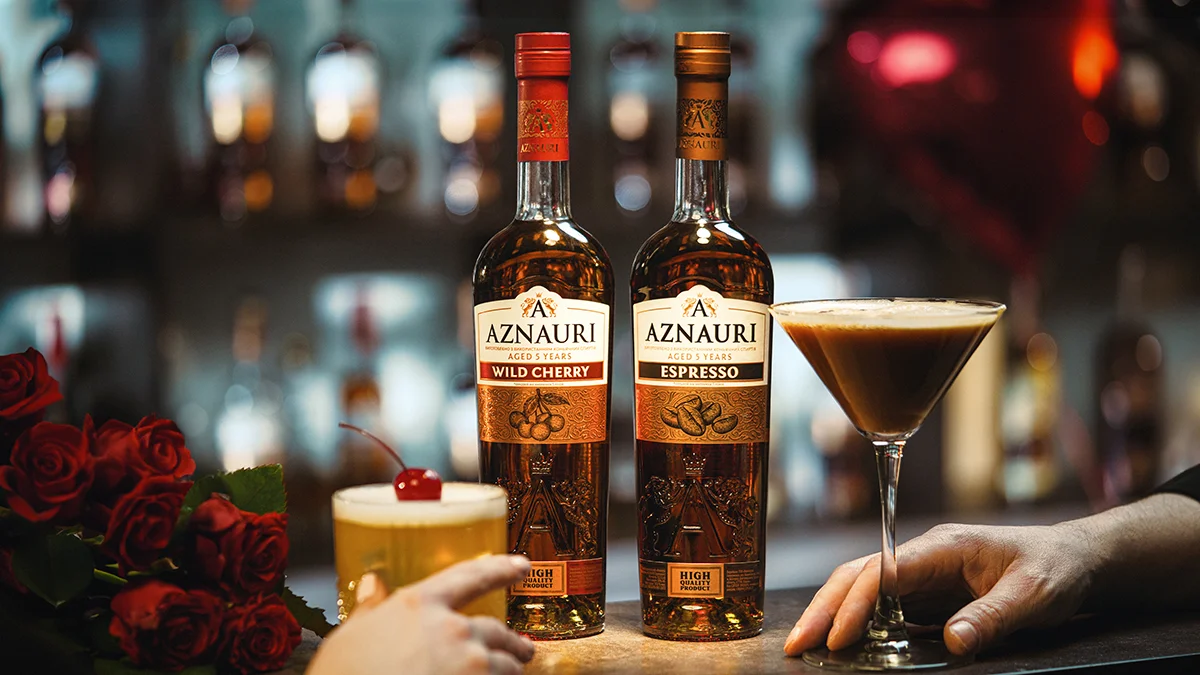 Фото к новости: Хет-трик ко Дню влюбленных: 3 самых вкусных коктейля, чтобы гарантированно поразить половинку