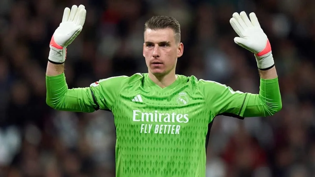 "Дивний випадок": фанати Реала обрали між Луніним і Куртуа – результати опитування шокують