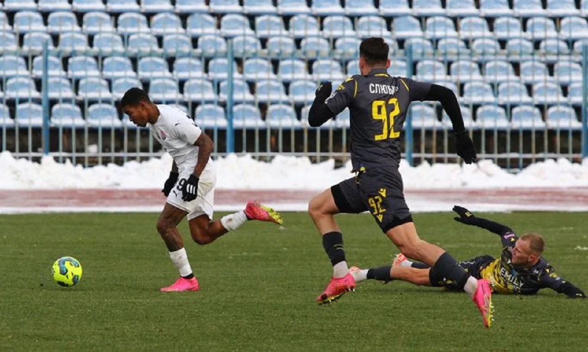 Заря против Руха на Авангарде / Сайт луганчан