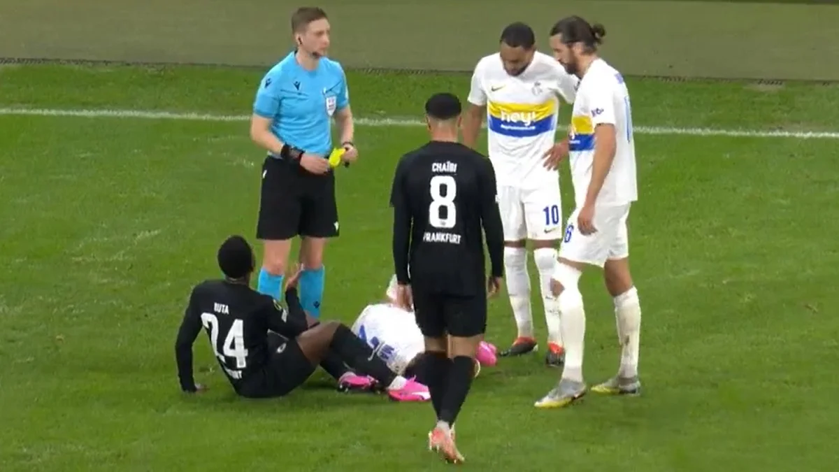 Айнтрахт – Унион Сент-Жилуаз – 1:2 / Стоп-кадр из видео