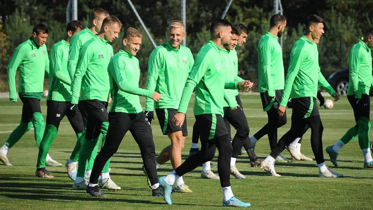 Игроки Карпат / фото: ФК Карпаты