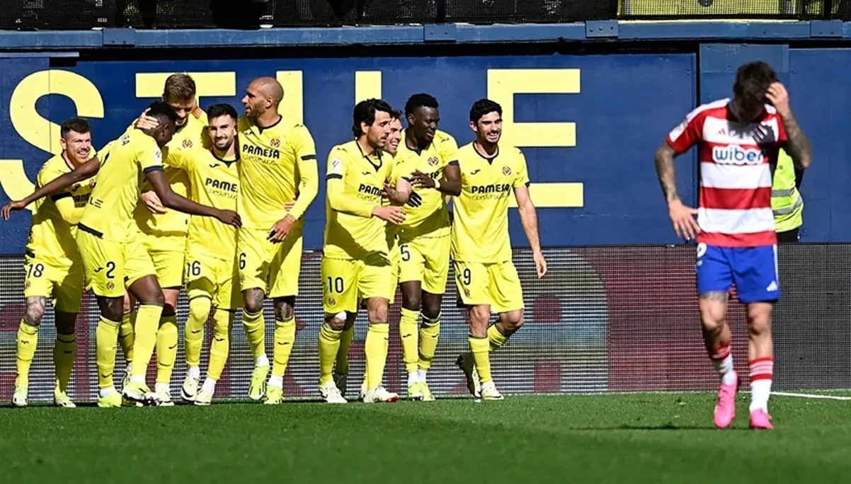 Гравці "жовтої субмарини" / фото: EFE