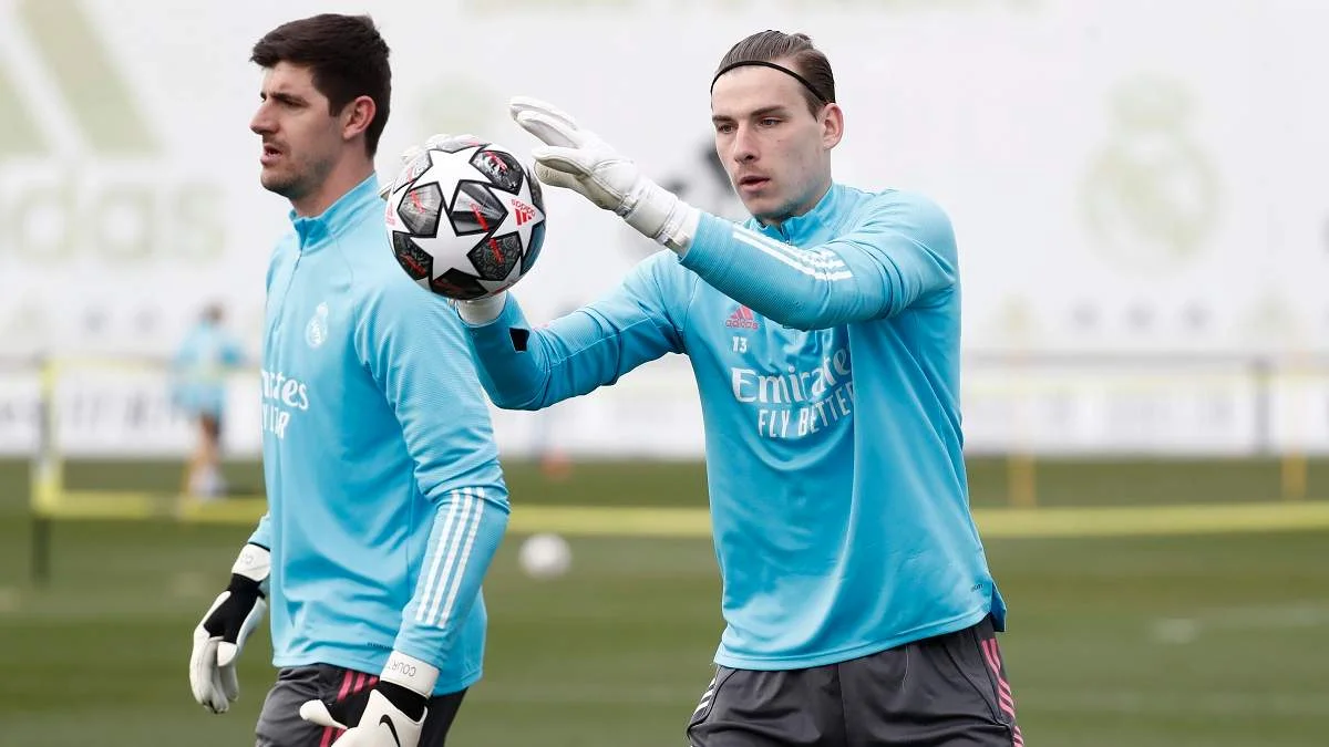 Тибо Куртуа и Андрей Лунин / Getty images